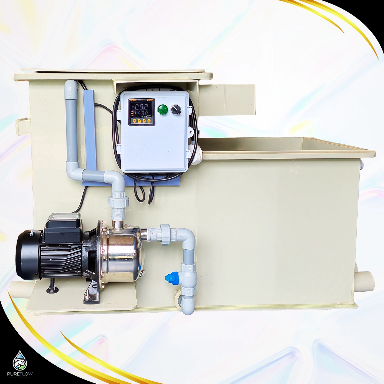 Filtro combinado compacto que muestra bomba, controlador, tubo lateral y cámara biológica